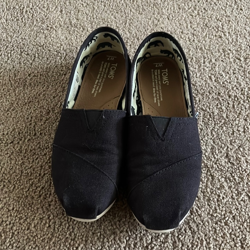 Toms